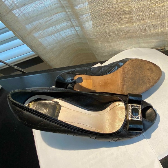 CHRISTIAN DIOR QUILTED BLACK LEATHER PLATFORM PUMPS OPEN-TOE SIZE 39.5-9 ITALY - Picture 7 of 8